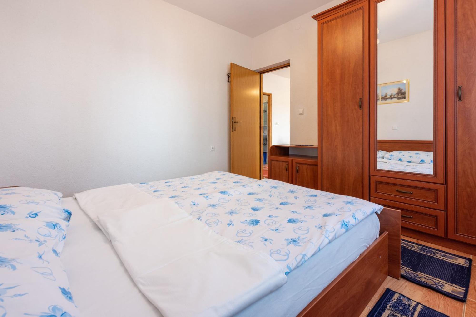 Stipancic Apartment Malinska Exterior photo